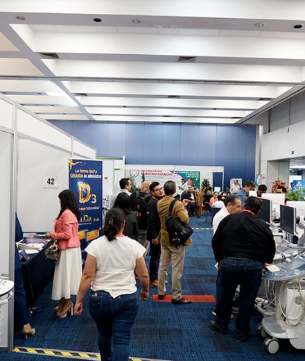 El Congreso Internacional de Ginecología y Obstetricia BJX 2025 reunió a especialistas en Poliforum León