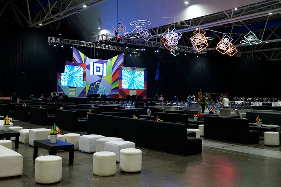 La magia de la Navidad brilló en Poliforum